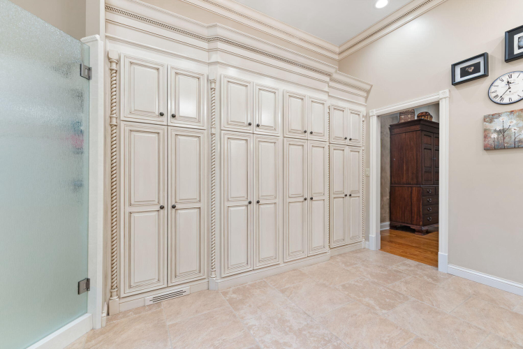 Listing Image 55