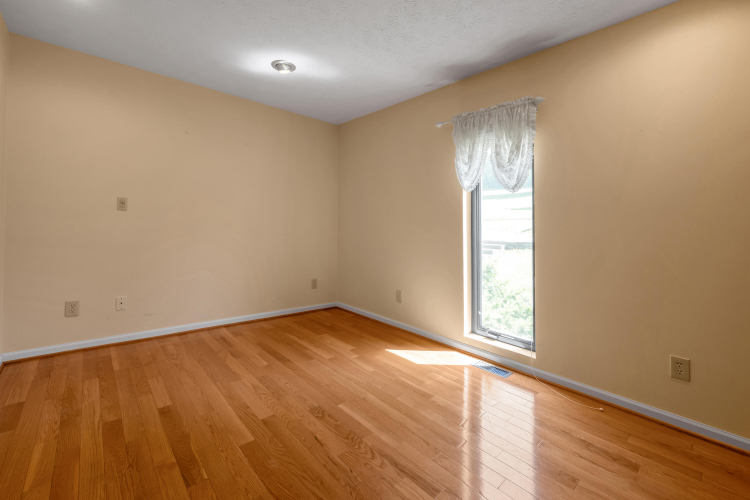 Listing Image 55