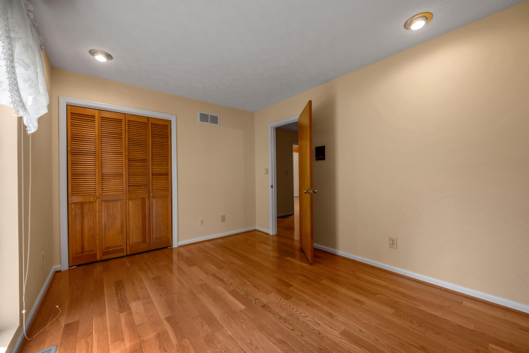 Listing Image 57