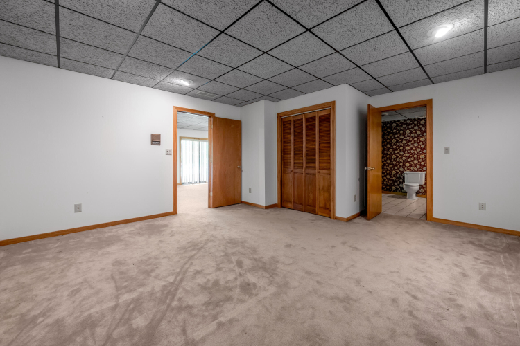 Listing Image 71