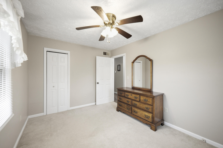 Listing Image 24