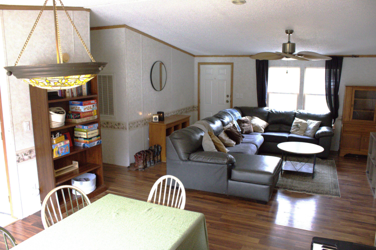 Listing Image 5