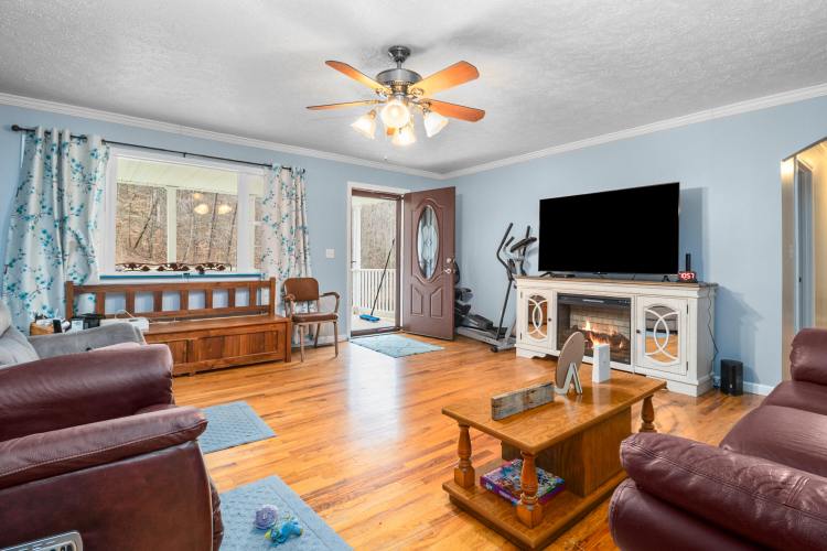 Listing Image 18