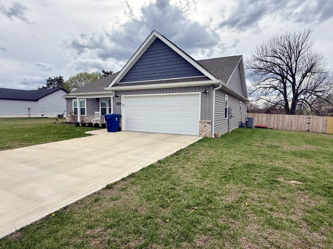 Listing Image 24