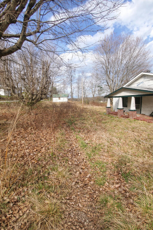 Listing Image 4
