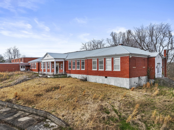 Listing Image 8
