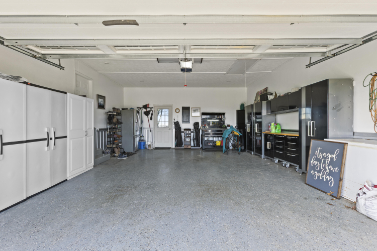 Listing Image 54