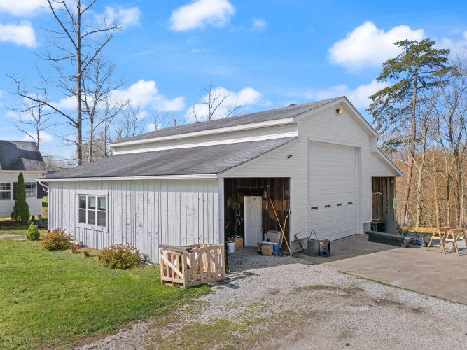 Listing Image 56