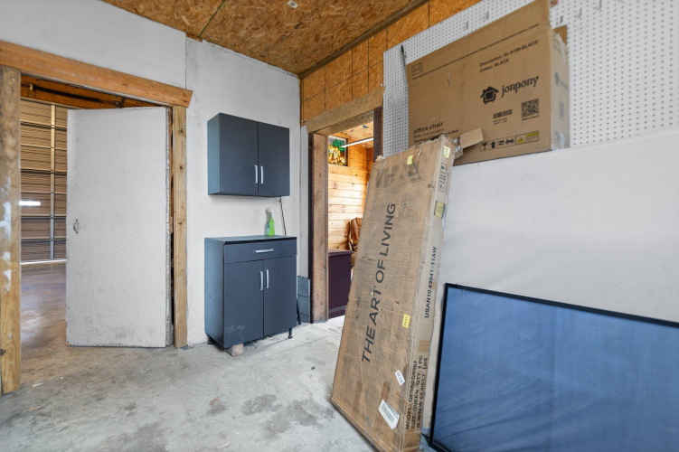 Listing Image 60
