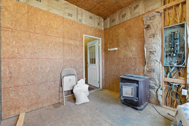 Listing Image 74
