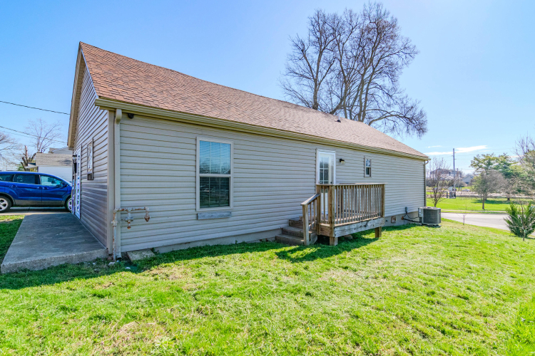 Listing Image 27