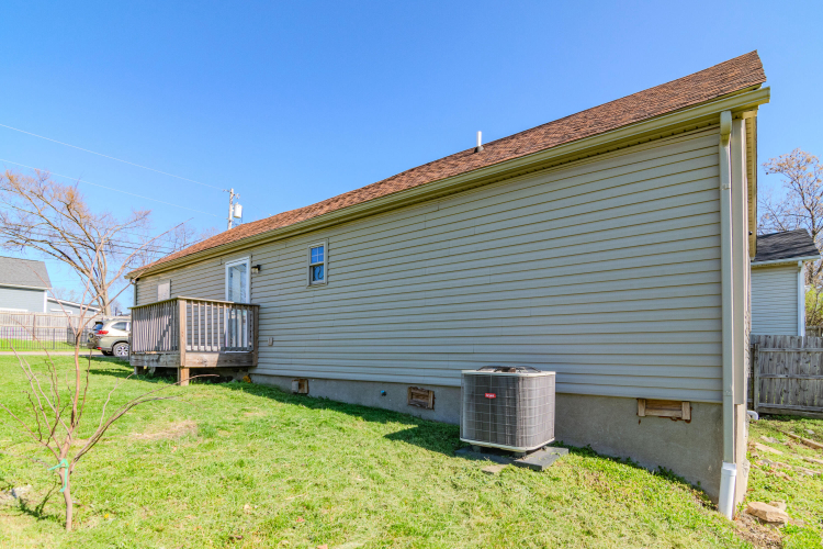 Listing Image 28