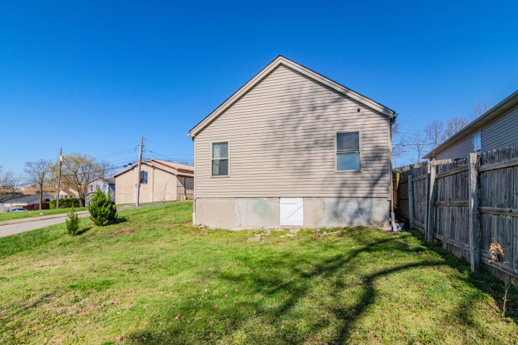 Listing Image 30
