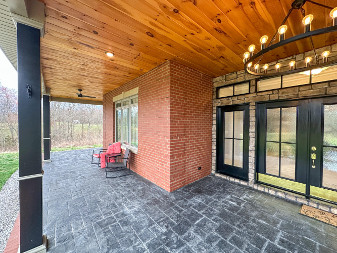 Listing Image 49
