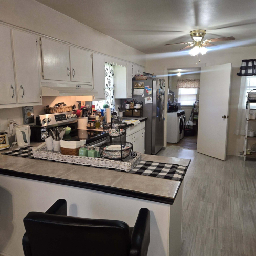Listing Image 9