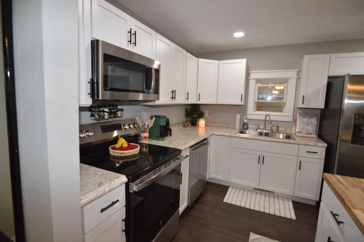 Listing Image 13