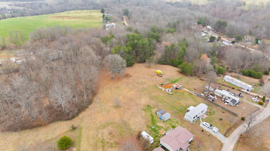 Listing Image 6