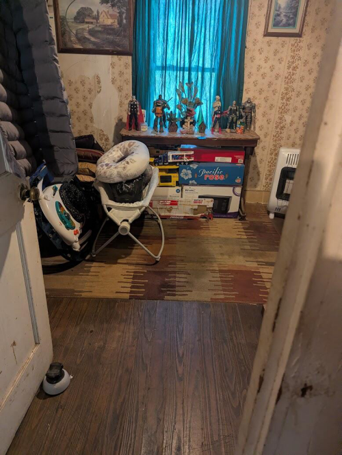 Listing Image 11