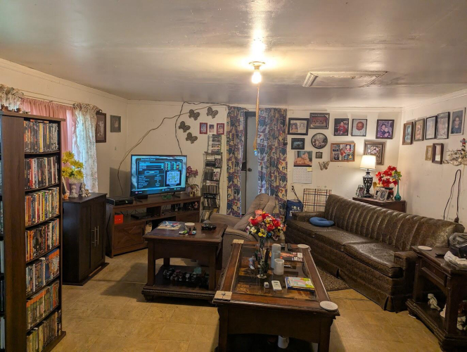 Listing Image 8