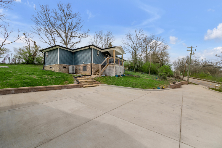 Listing Image 41