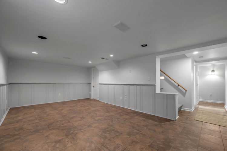Listing Image 55