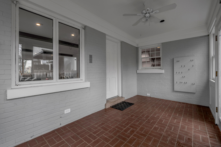Listing Image 58