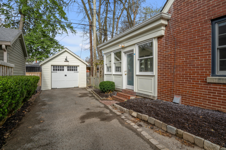 Listing Image 60