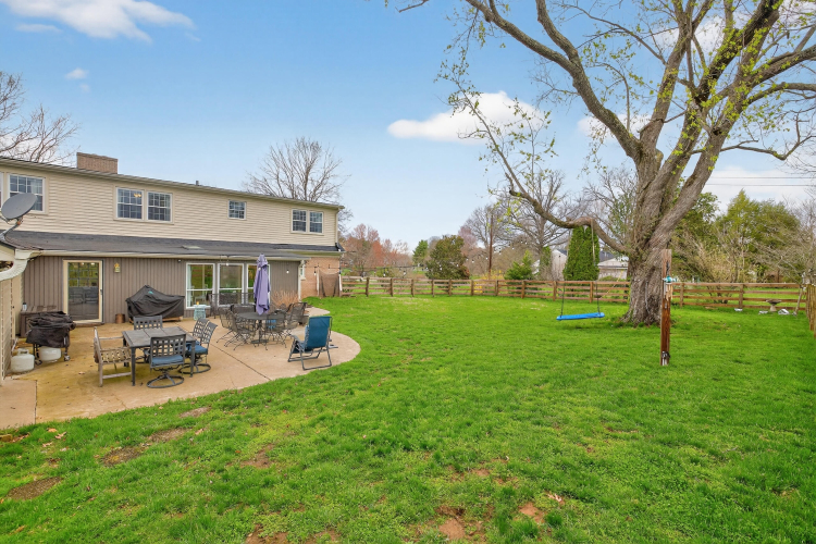 Listing Image 53