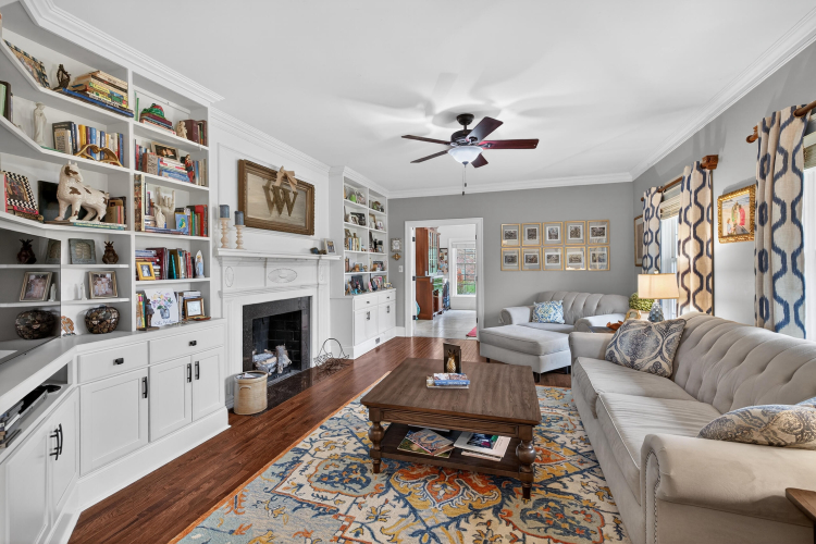 Listing Image 8