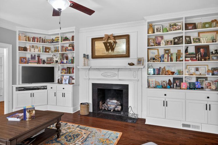 Listing Image 9