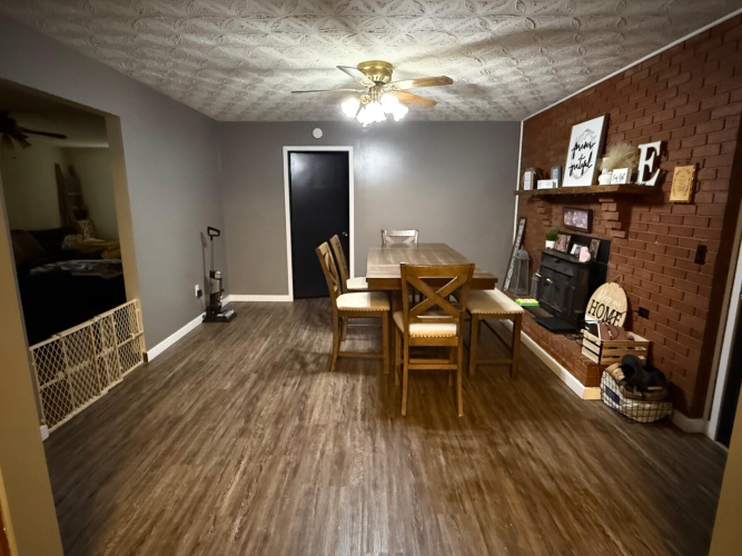 Listing Image 22
