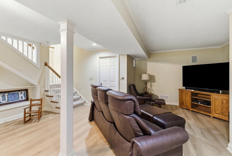 Listing Image 55