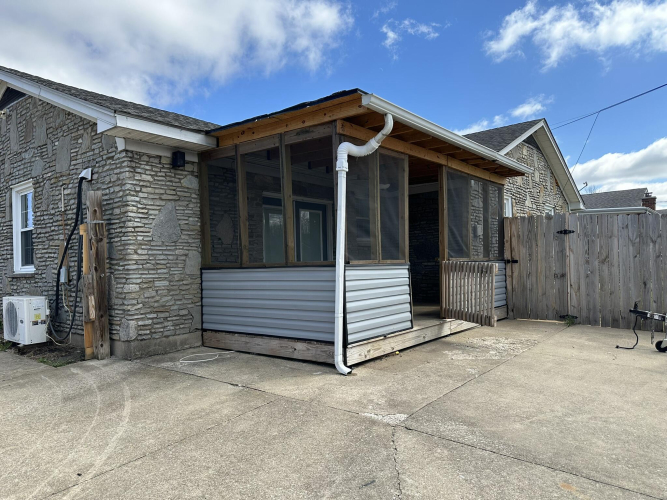 Listing Image 25