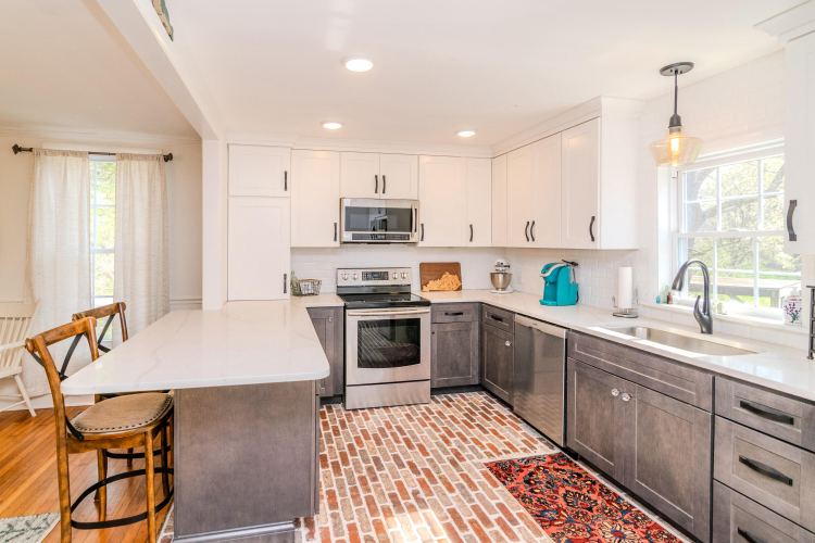 Listing Image 11