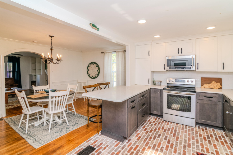 Listing Image 16