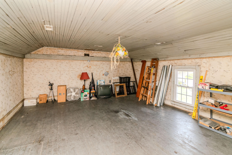 Listing Image 36