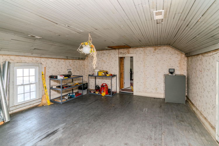 Listing Image 37