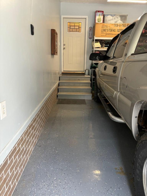 Listing Image 12