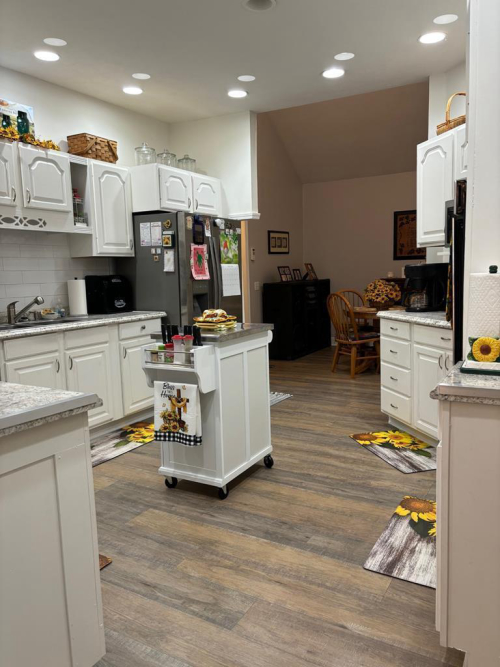 Listing Image 22