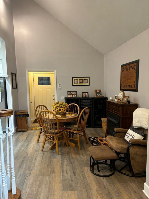 Listing Image 24
