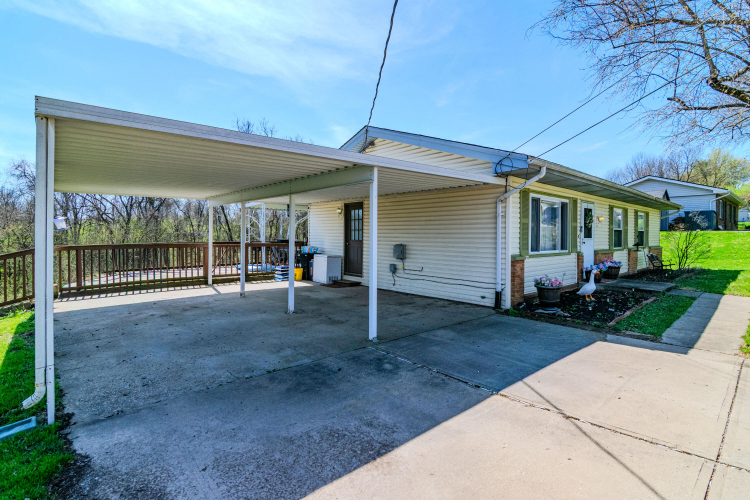 Listing Image 5