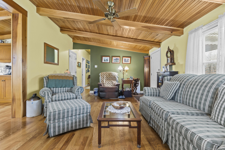 Listing Image 14