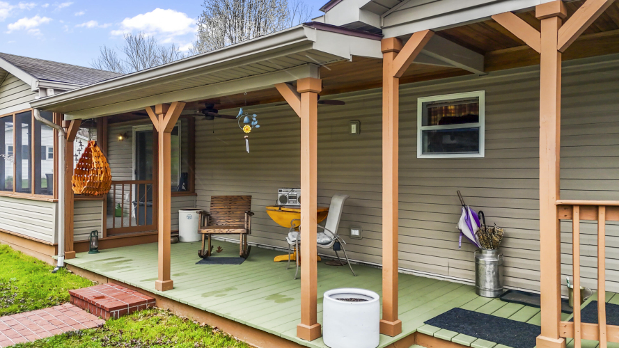 Listing Image 6