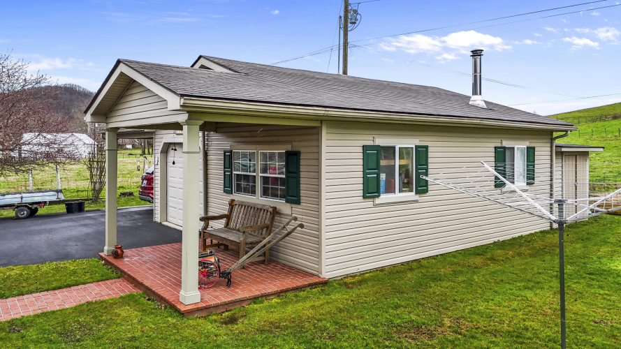Listing Image 9