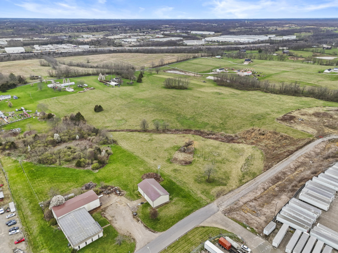 Listing Image 3