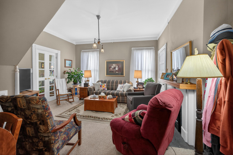 Listing Image 22