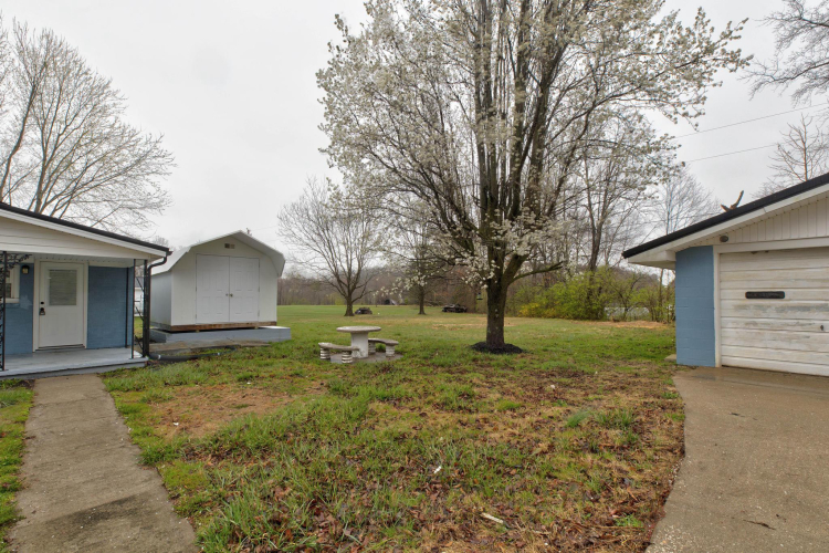 Listing Image 19