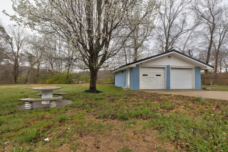 Listing Image 22