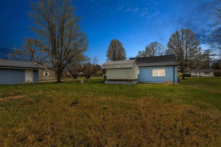 Listing Image 25