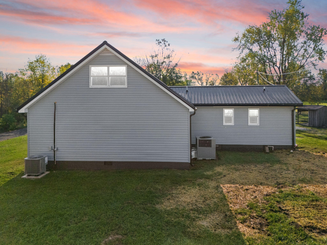 Listing Image 44